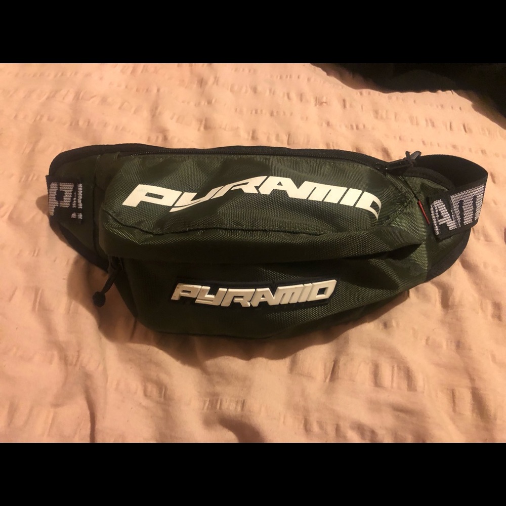 Chris Brown fanny pack (OLIVE)